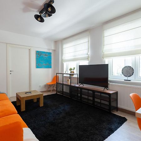 City Center-Cozy One Bedroom Apartment Bucareste Exterior foto